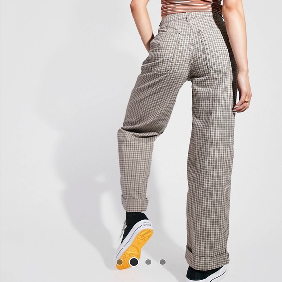 ASOS DESIGN slouchy chino pants in plaid brown - Picture 2 of 2